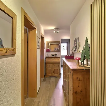 Crstes 15, Its Chimney And Terrace Champery